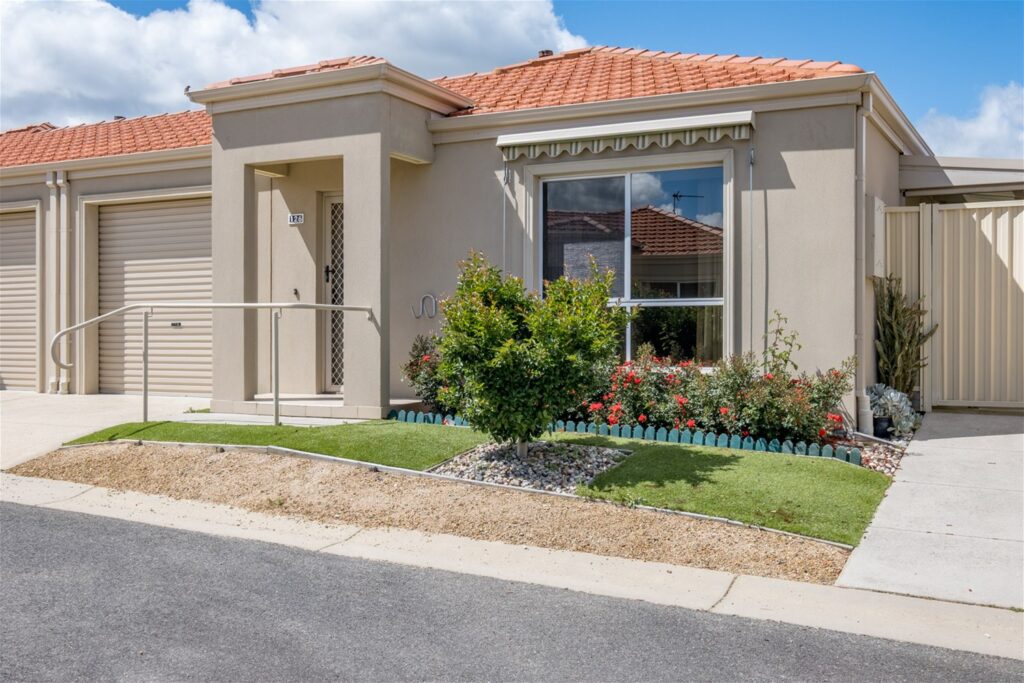 agent202_residential_extra_7271543